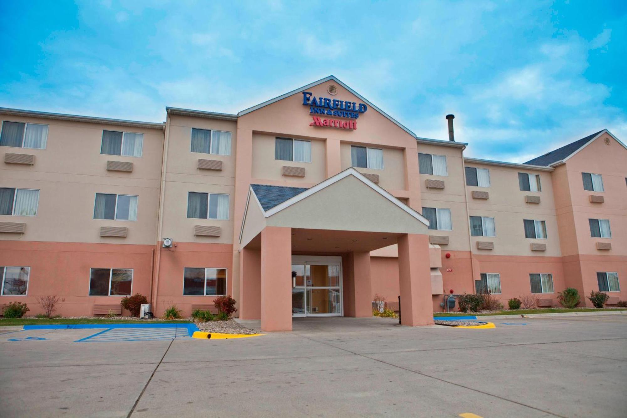 Fairfield Inn & Suites Bismarck South Exteriér fotografie